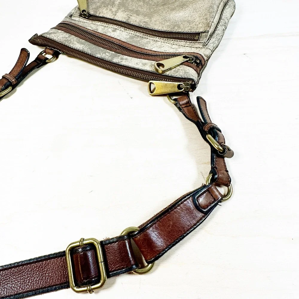 Fossil Soft Leather Gold Purse Rustic Antique Brass Cross-Body Metallic‎
